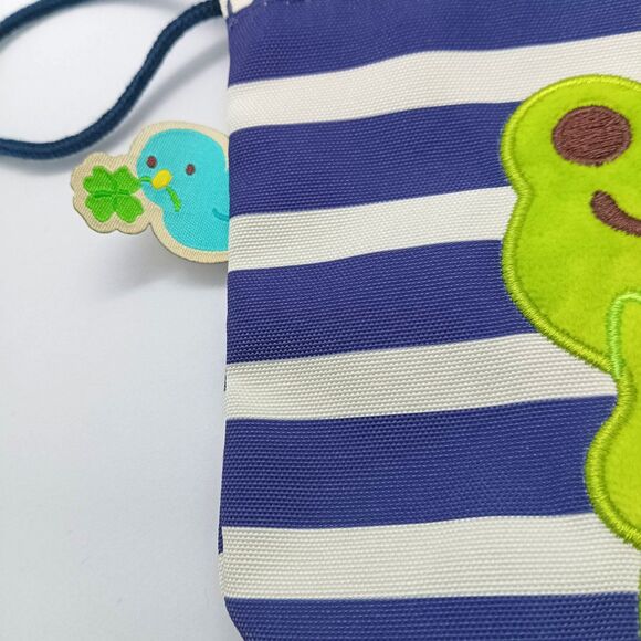 Pickles the frog drawstring bag - Picture 6 of 9